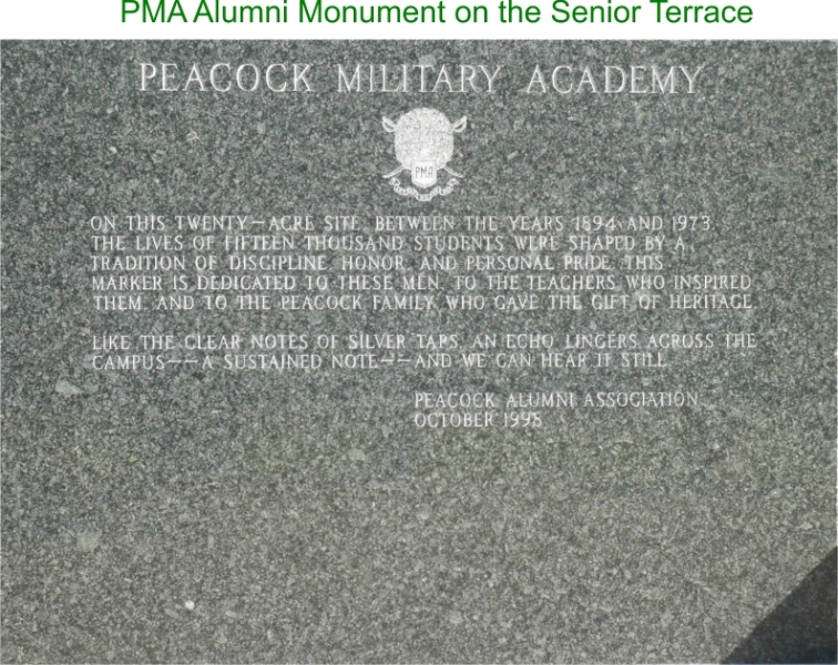alumni-monument